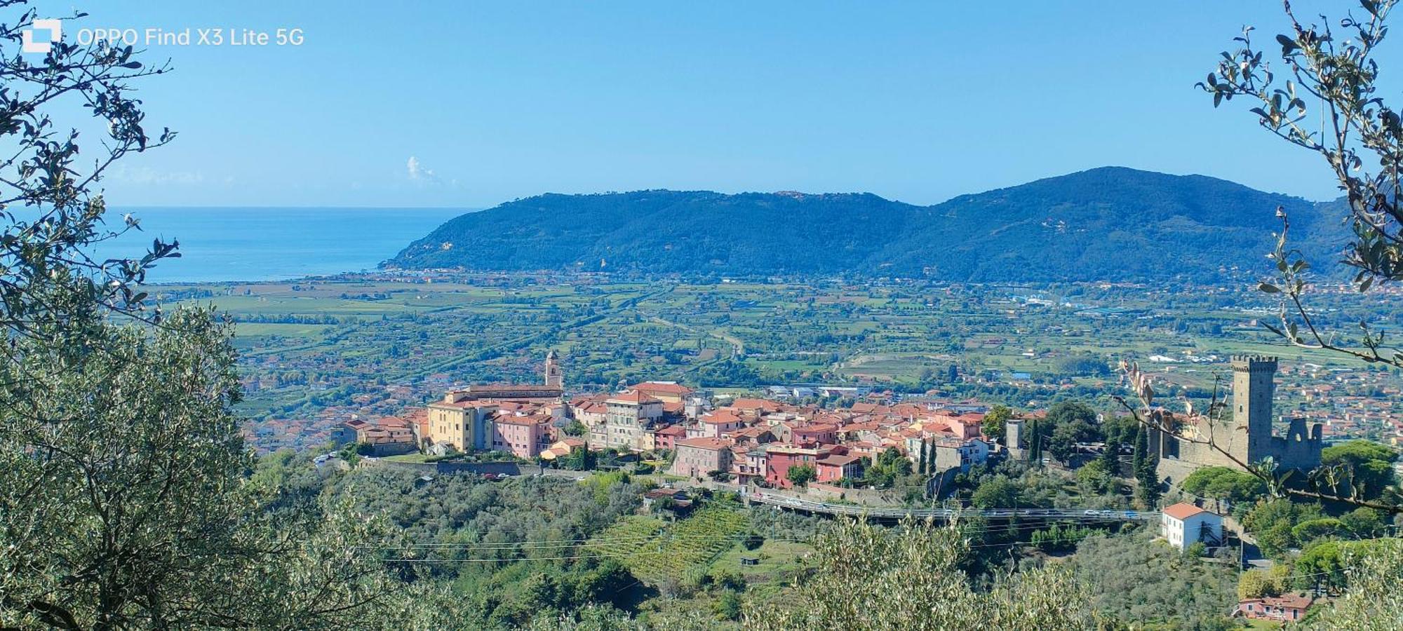 Dimora Garibaldi Hotel Castelnuovo Magra Buitenkant foto